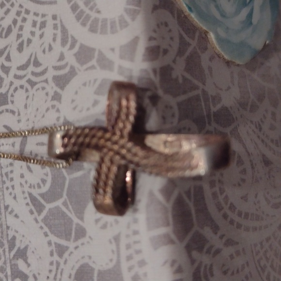 Silver and marquis cross necklace - Picture 2 of 3